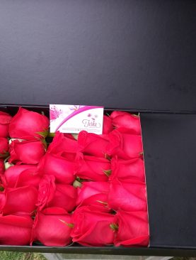 Exkluzívny box plný ruží